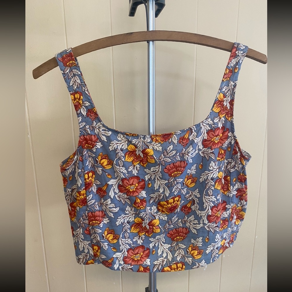 Crop top